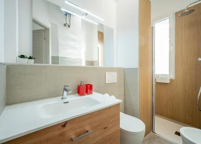 Flower - Affitti Brevi Italia Lägenhet Trieste