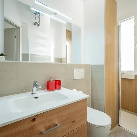 Flower - Affitti Brevi Italia Apartment Trieste