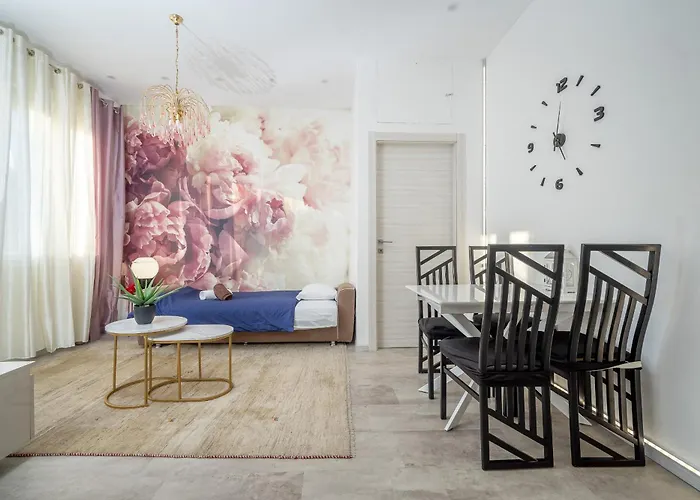 Flower - Affitti Brevi Italia Apartment *